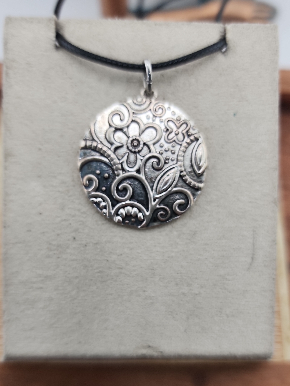 Floral Embossed Round Silver Pendant Necklace - Women